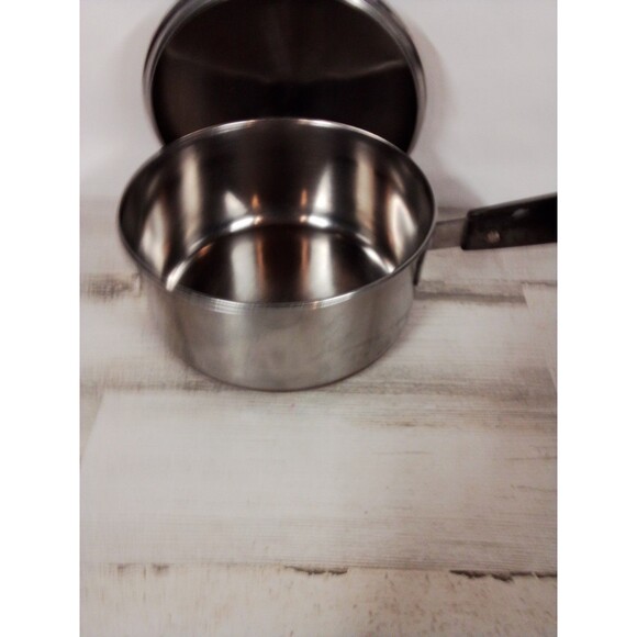 Revere Ware Medium  Copper Bottom Saucepan With Lid  Damage To Handle - Picture 16 of 16